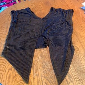 Lululemon black shirt
